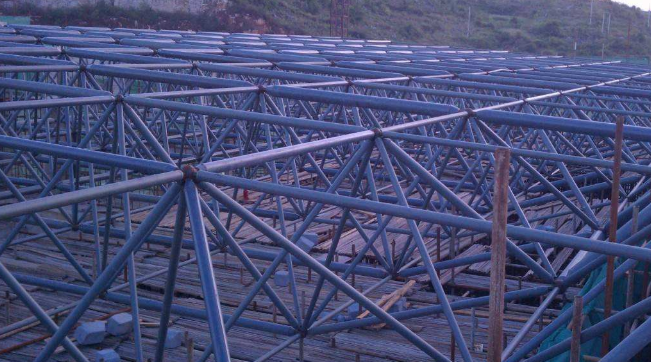 金山概述网架加工中对钢材的质量的过细恳求